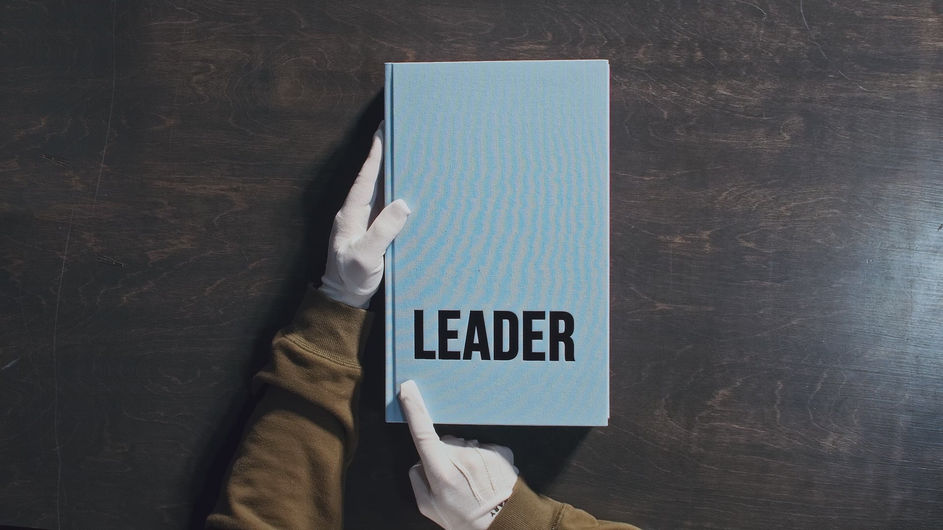 I AM LEADER "Bully On Time" Limited Art Edition Book Set & Art Print.